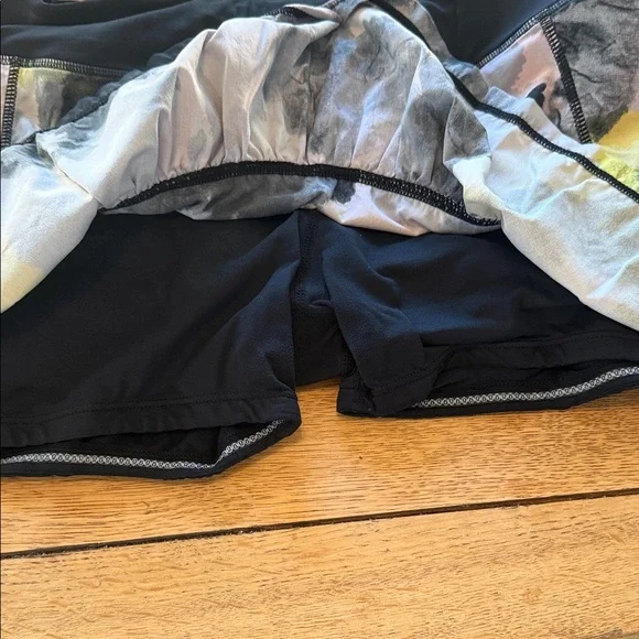 Chic Watercolor Mini Skirt - Picture 2 of 2